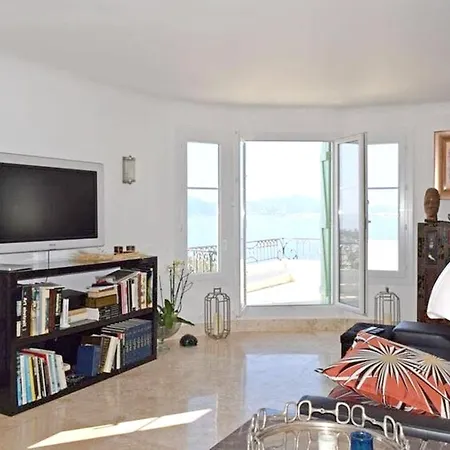 De 2 Chambres A A 50 M De La Plage Avec Vue Sur La Mer Terrasse Et Wifi * Cannes