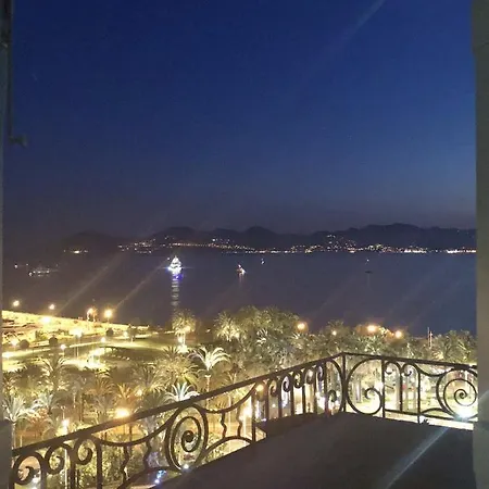 Appartement De 2 Chambres A A 50 M De La Plage Avec Vue Sur La Mer Terrasse Et Wifi Cannes