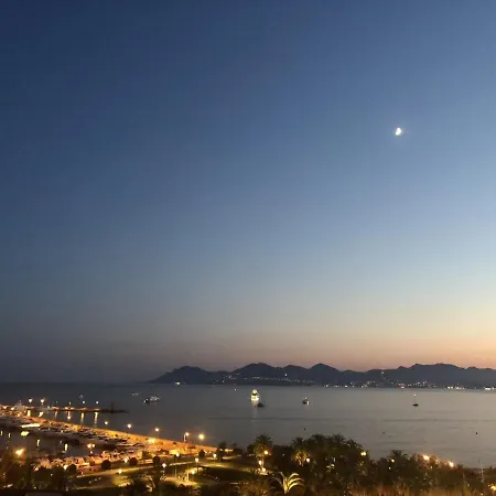 De 2 Chambres A A 50 M De La Plage Avec Vue Sur La Mer Terrasse Et Wifi Lejlighed Cannes